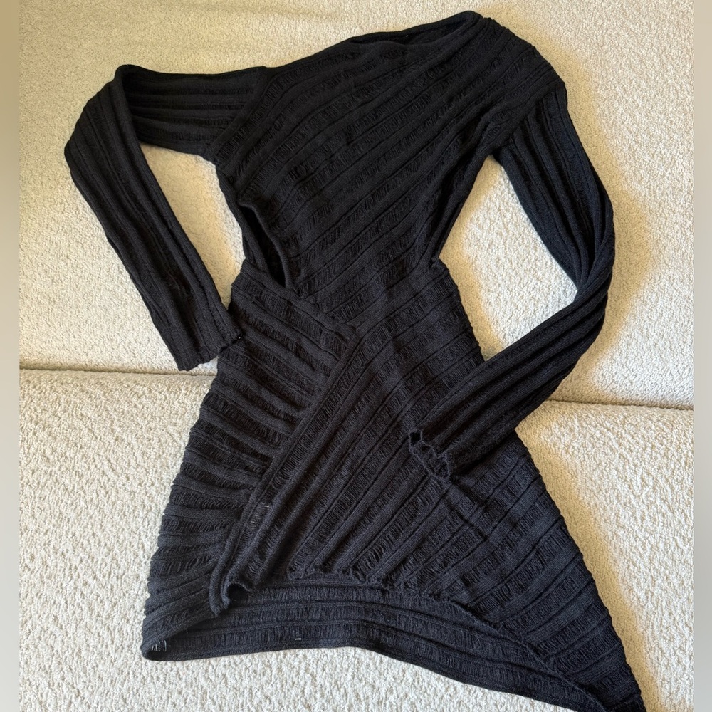 Black Cutout Bodycon Mini – Showstopper Alert! (Size M) - Picture 4 of 7